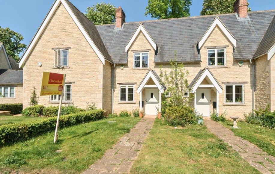 House Woodstock Road in Cherwell District