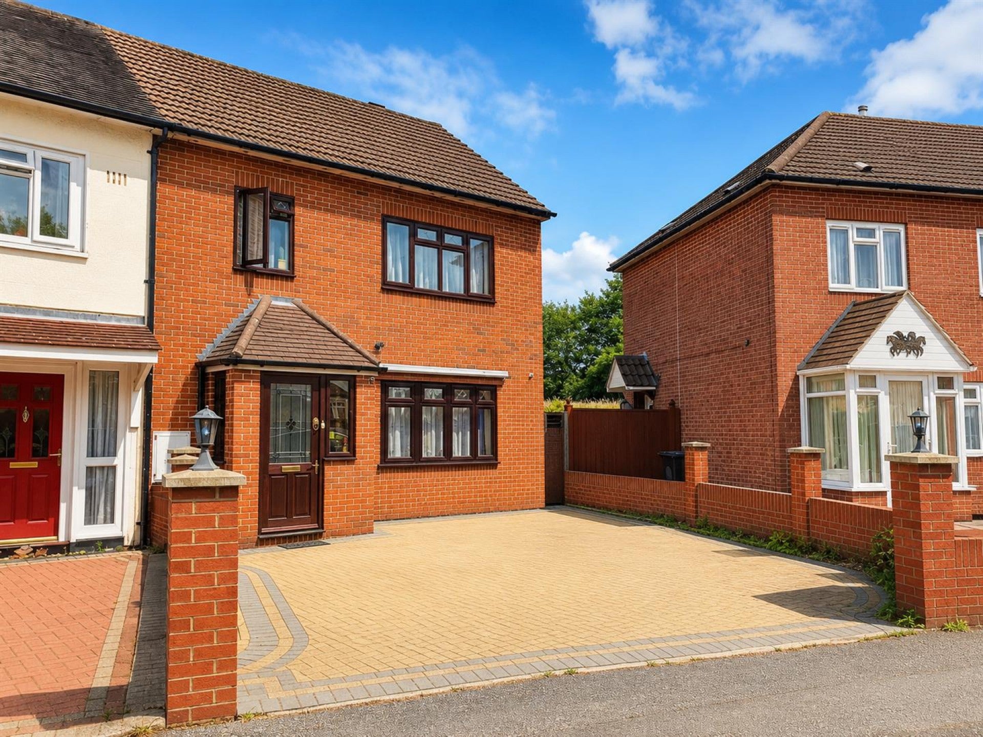 House Lukin Crescent in Greater London
