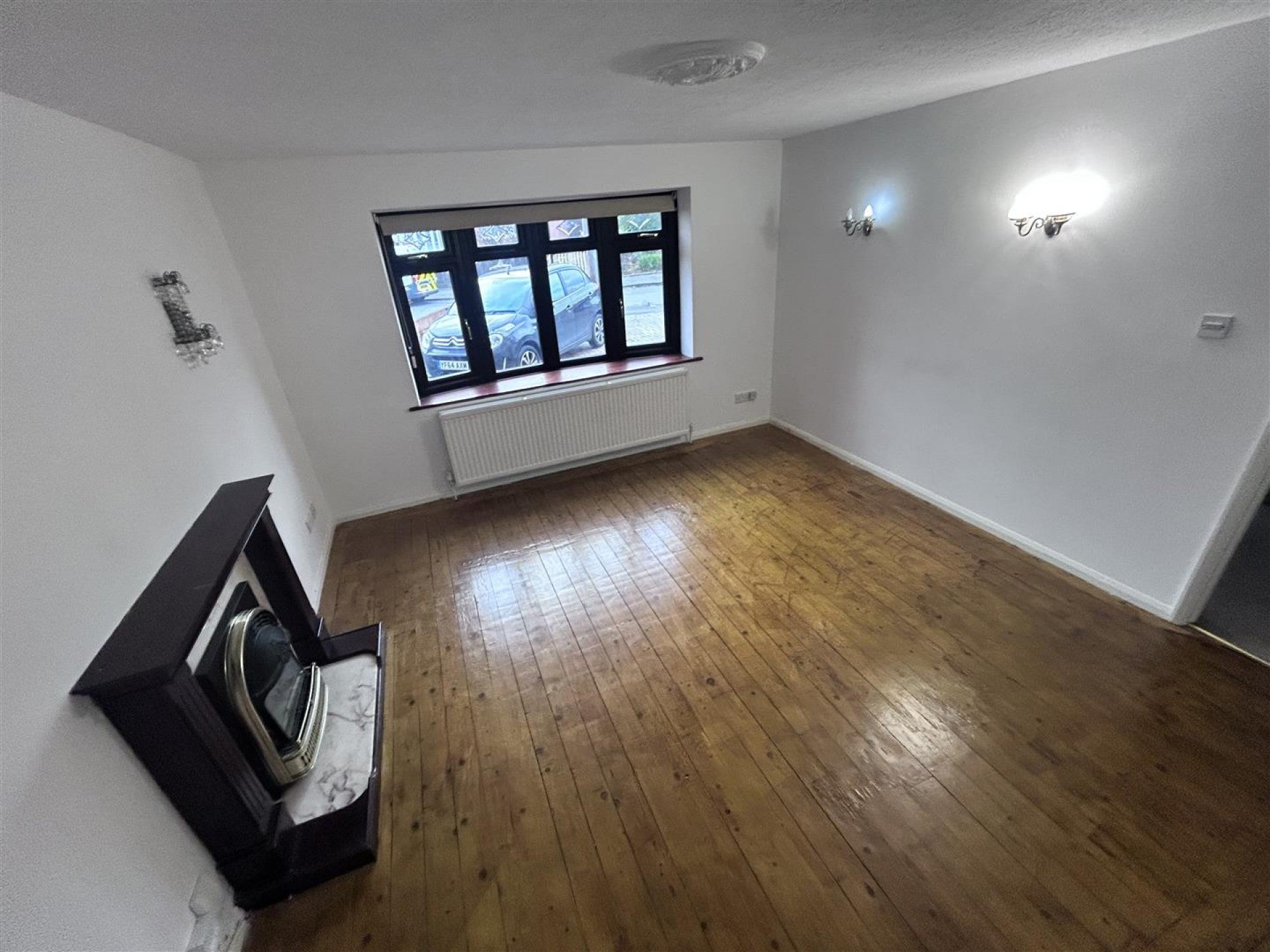 House Lukin Crescent in Greater London
