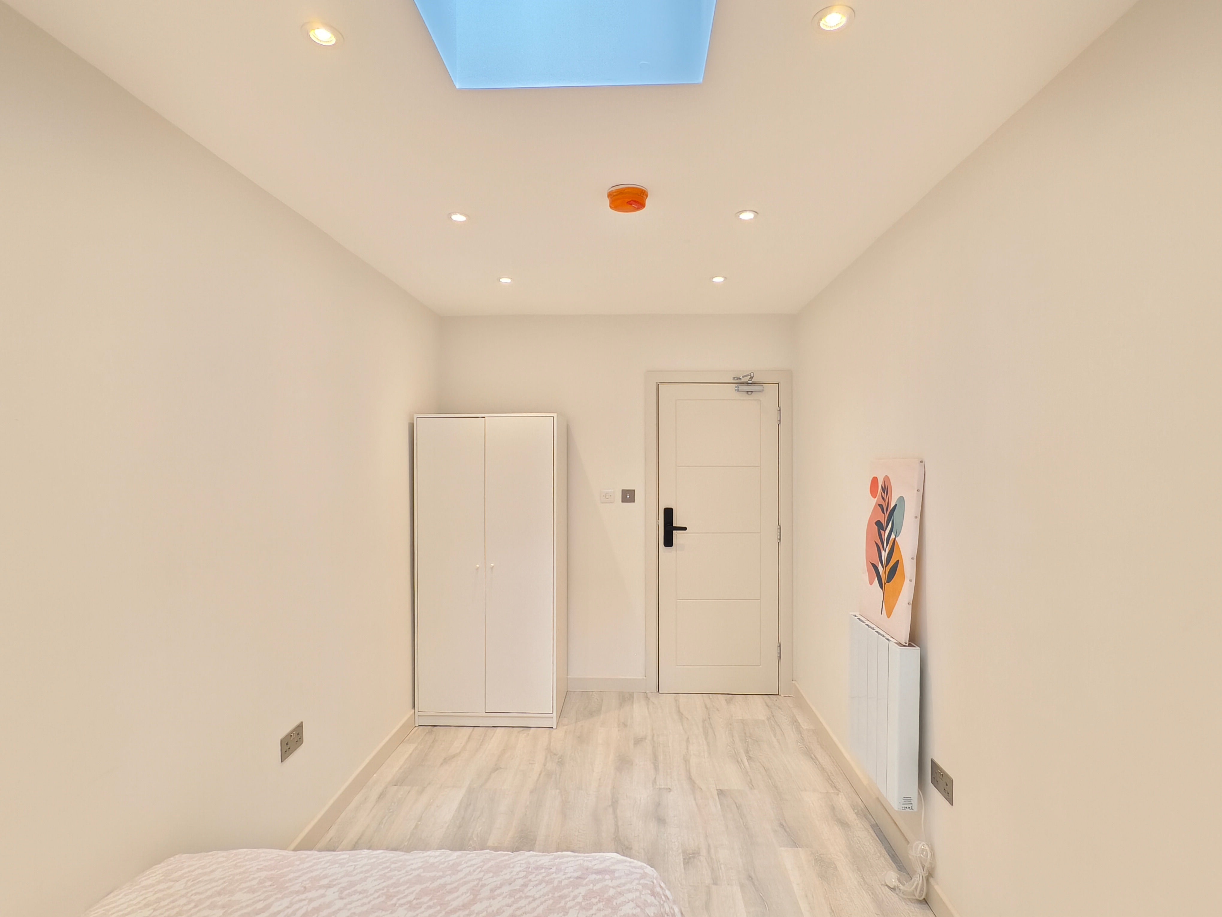 Flat Bisson Road in Greater London