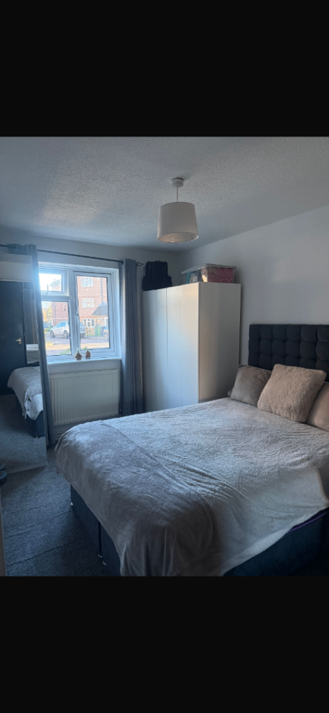 Flat Westbury Gardens in Luton