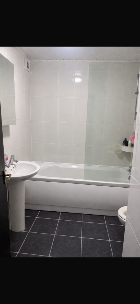 Flat Westbury Gardens in Luton