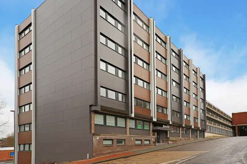Room Hassell Street in Stoke-on-Trent