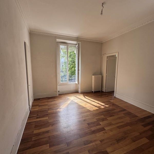 Appartement Place Paul Vallier à Grenoble