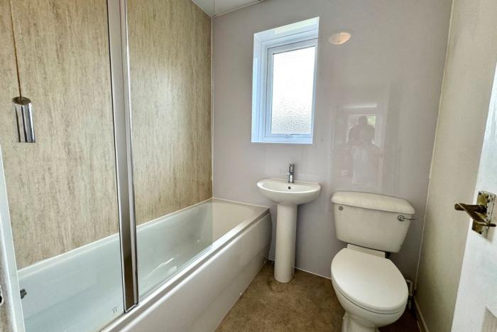 Flat Tyning Close in Wolverhampton