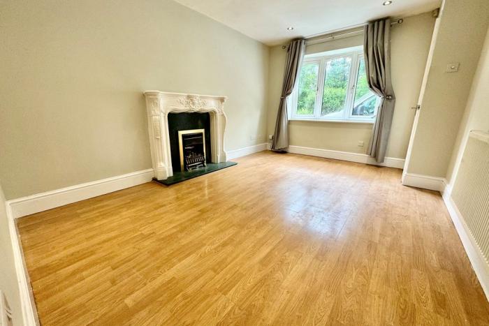 Flat Tyning Close in Wolverhampton