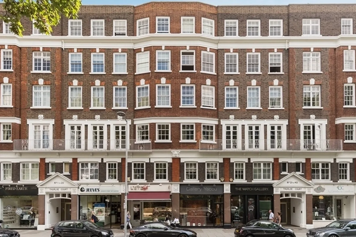 Flat Fulham Road in Greater London