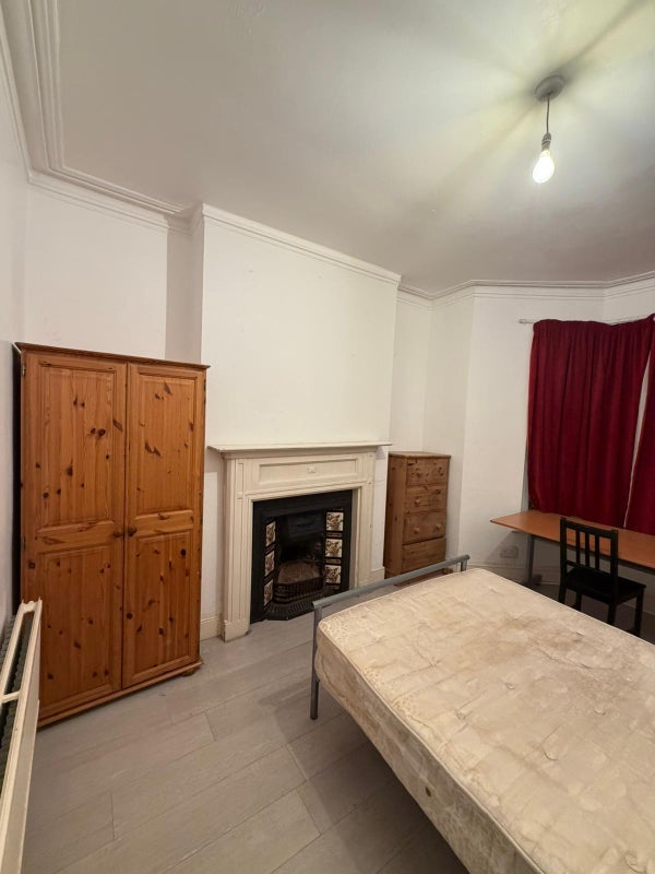 Room North Road in Cardiff