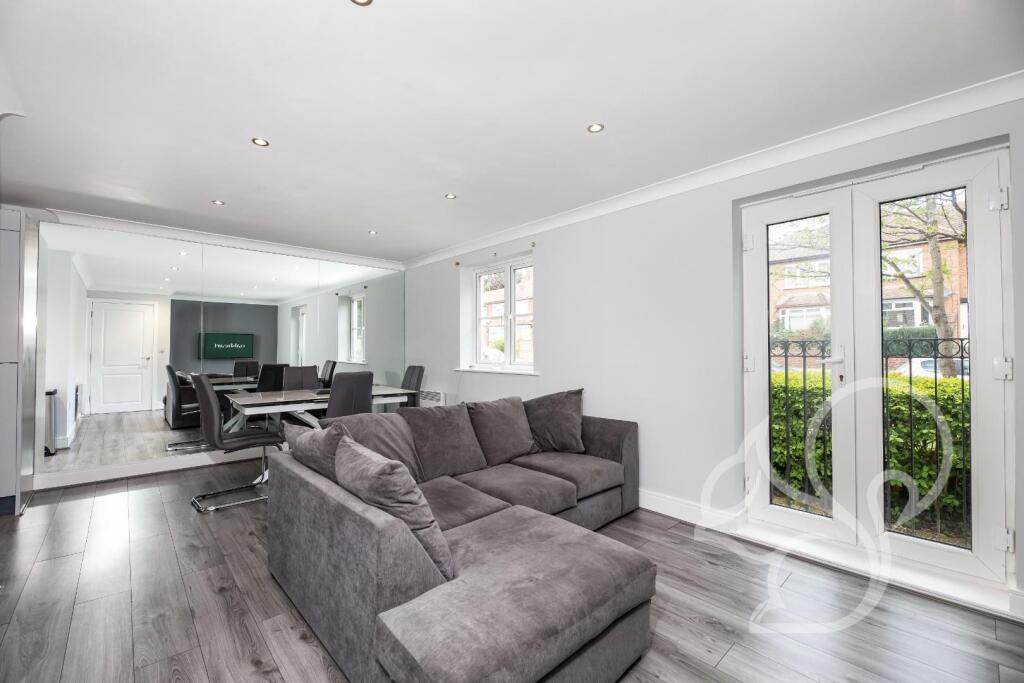 Flat Tufnell Way in Colchester
