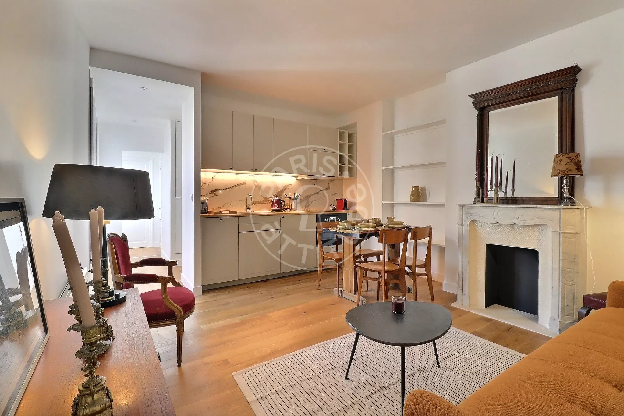 Appartement Rue de la Fontaine au Roi à Paris