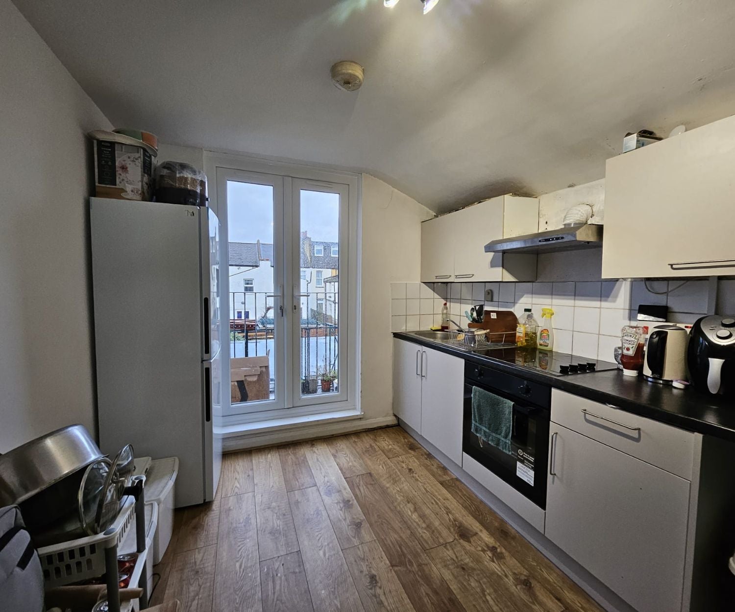 Flat Parkleigh Road in Greater London