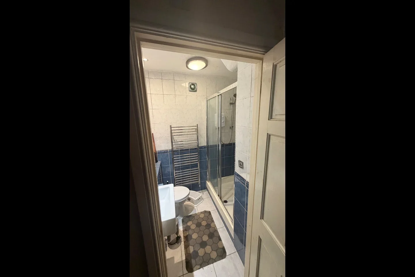 Room Burnham Gardens in Greater London