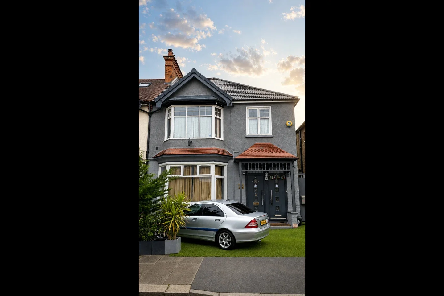 Flat Radnor Road in Greater London