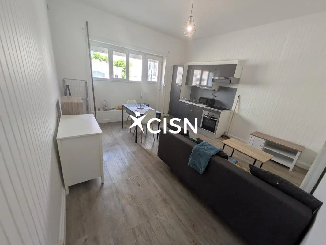 Flat Rue de Coulmiers in Nantes