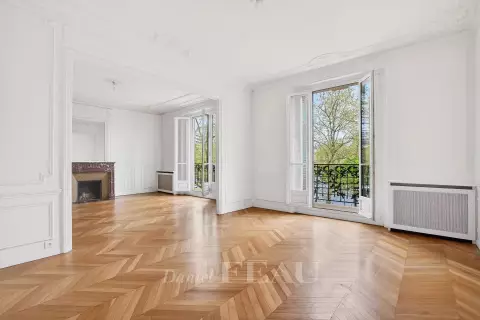 Appartement Avenue Charles Floquet à Paris
