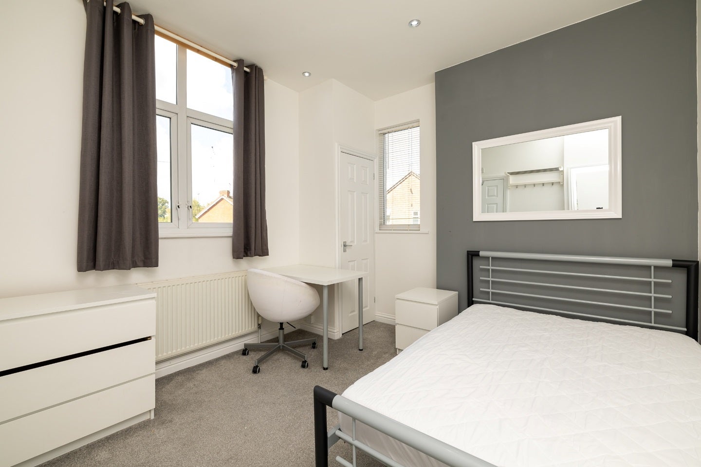Flat Binley Road in Coventry