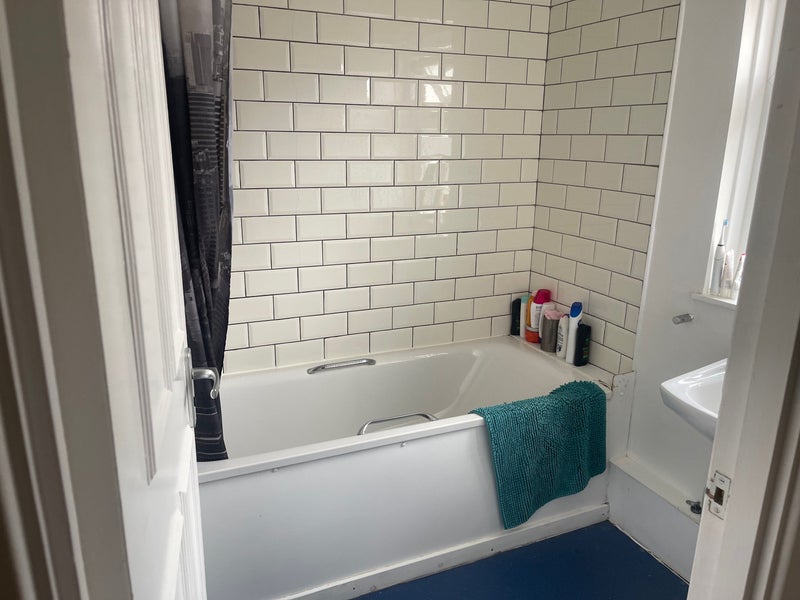 Room Connaught Gardens in Greater London