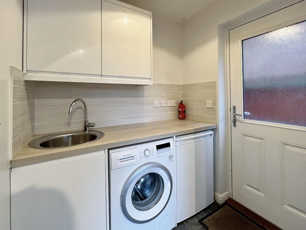 Room Jellicoe Avenue in Bristol
