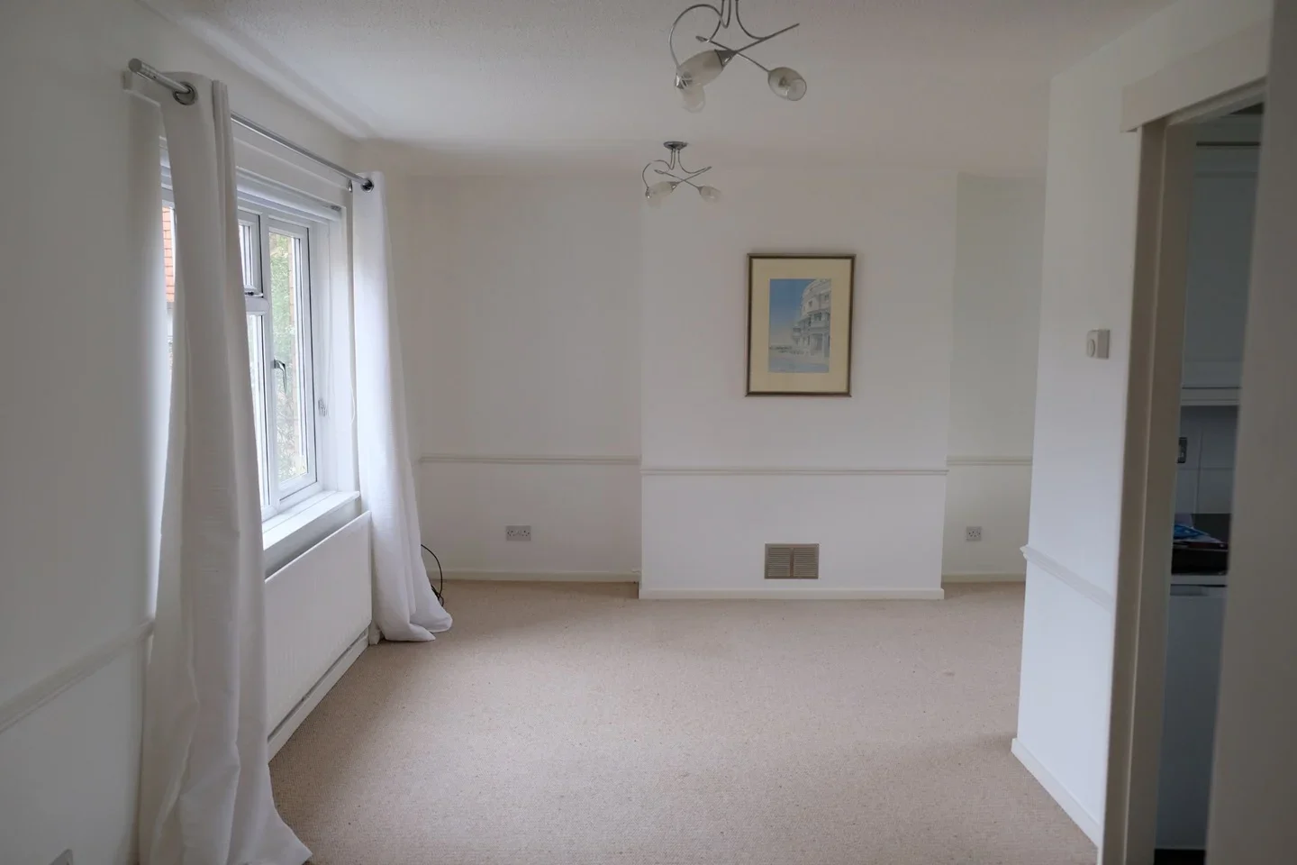 Flat Allcot Close in Crawley