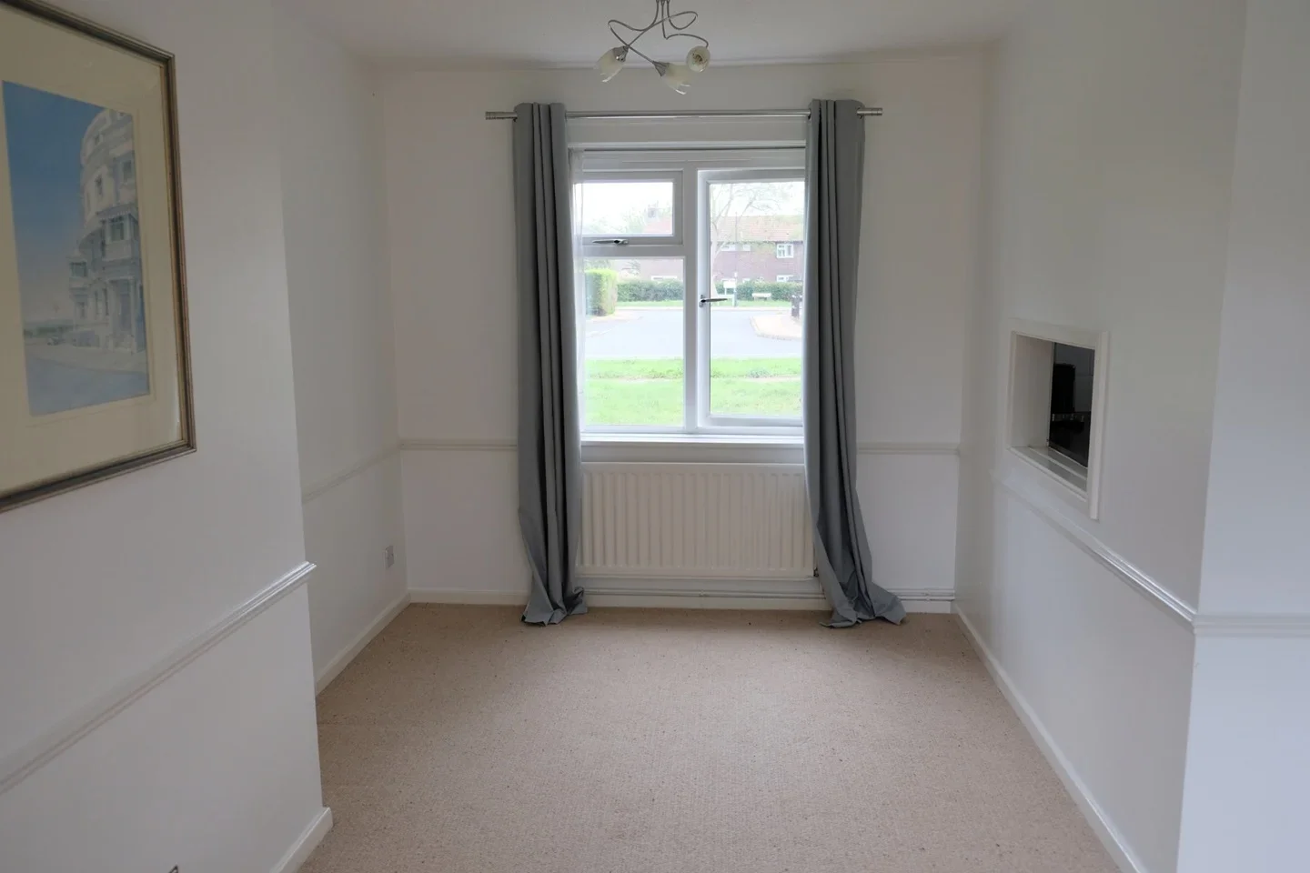 Flat Allcot Close in Crawley