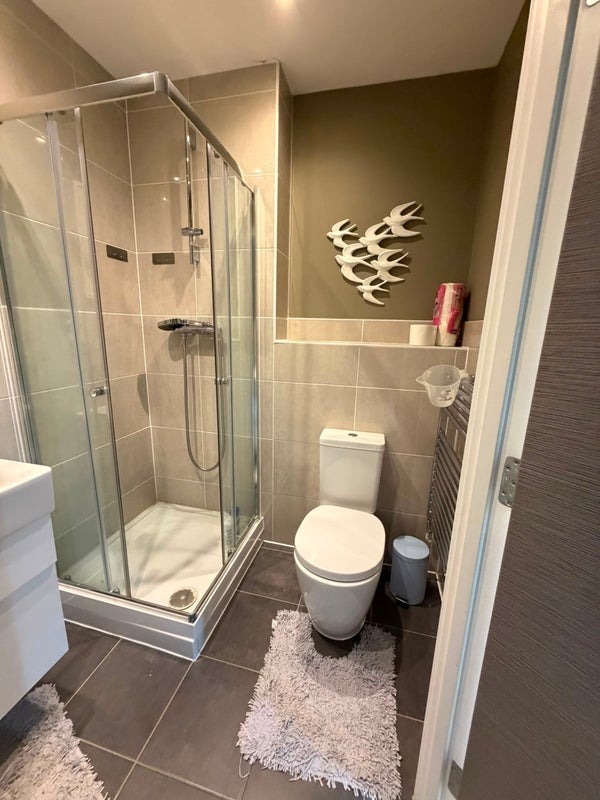 Room Finefield Walk1 in Slough