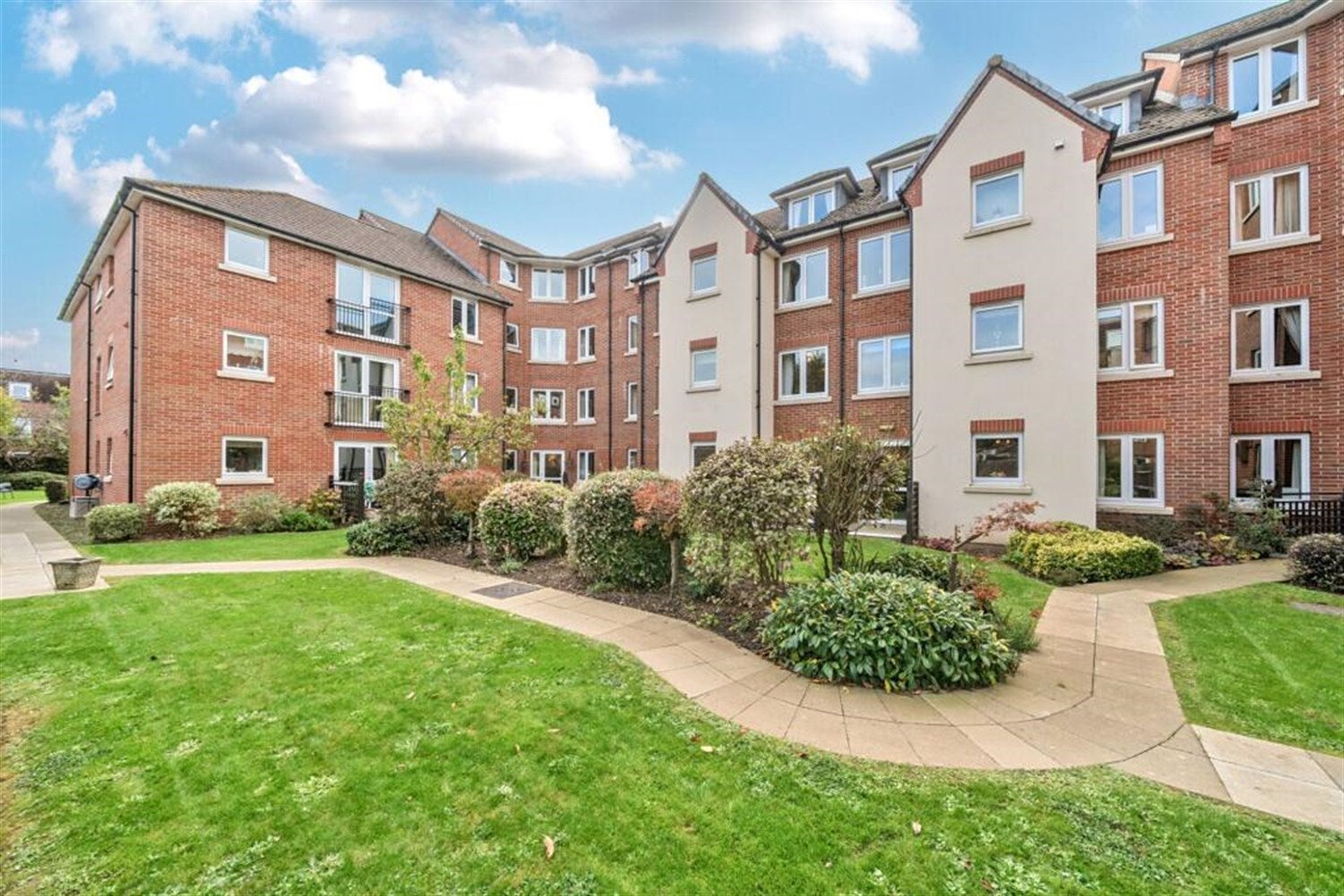 Flat South Bank in Chichester