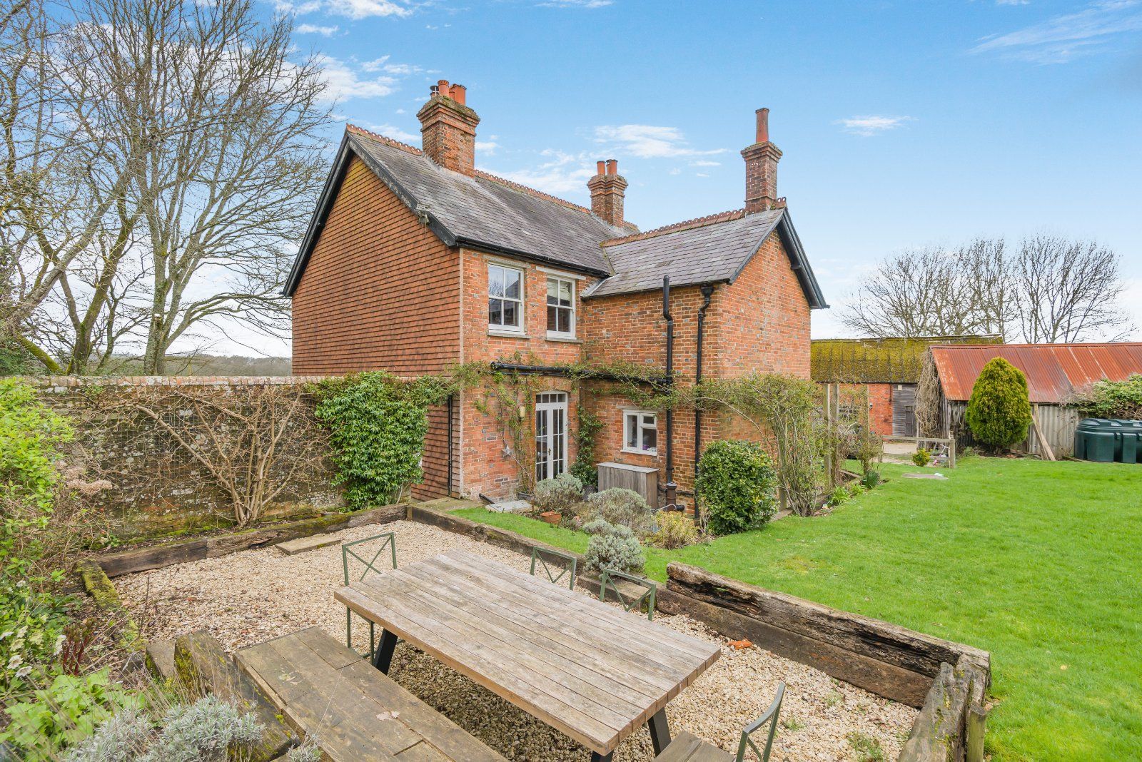 House Highclere Street in Basingstoke and Deane