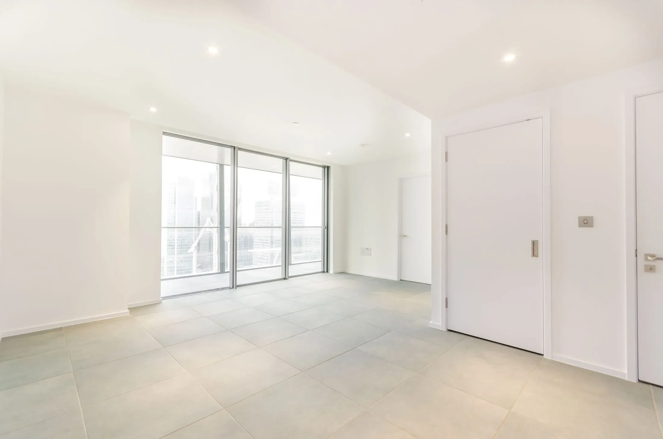 Flat Dollar Bay Place in Greater London