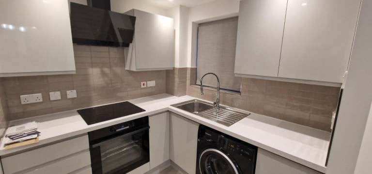 House Crystal Way in Greater London