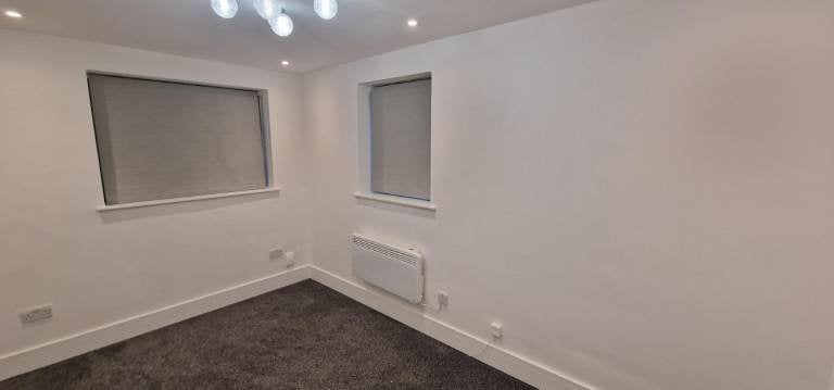 House Crystal Way in Greater London