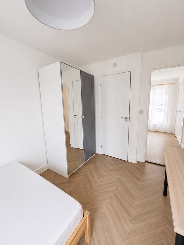 Room Bridgeman Way in Catbrain