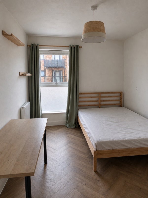 Room Bridgeman Way in Catbrain