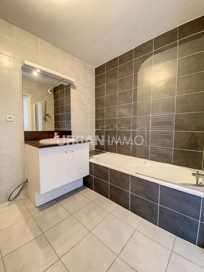 Appartement Square Jean el-Mouhoub Amrouche à Montpellier