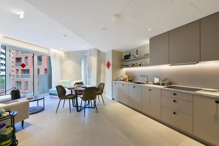 Flat Lewis Cubitt Walk in Greater London