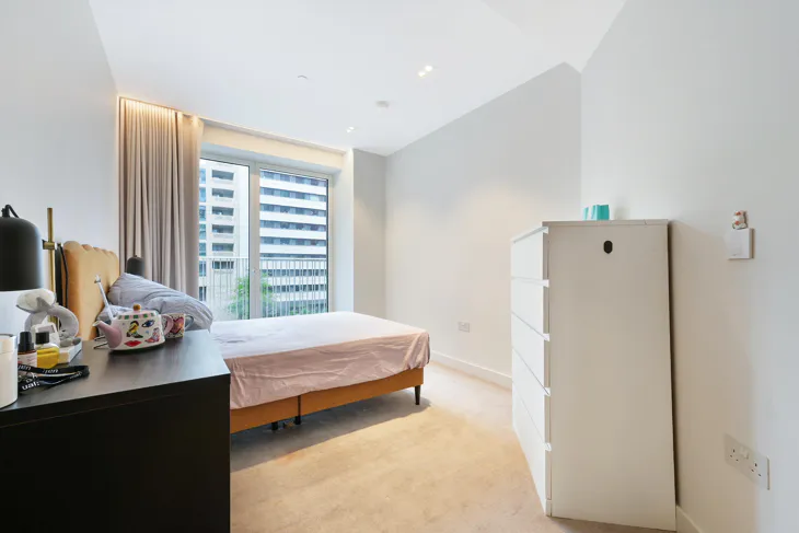 Flat Lewis Cubitt Walk in Greater London