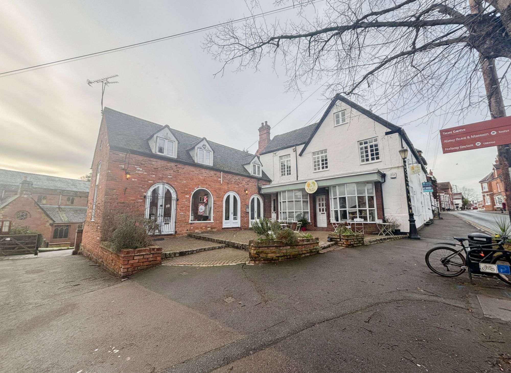 Flat High Street in Kenilworth