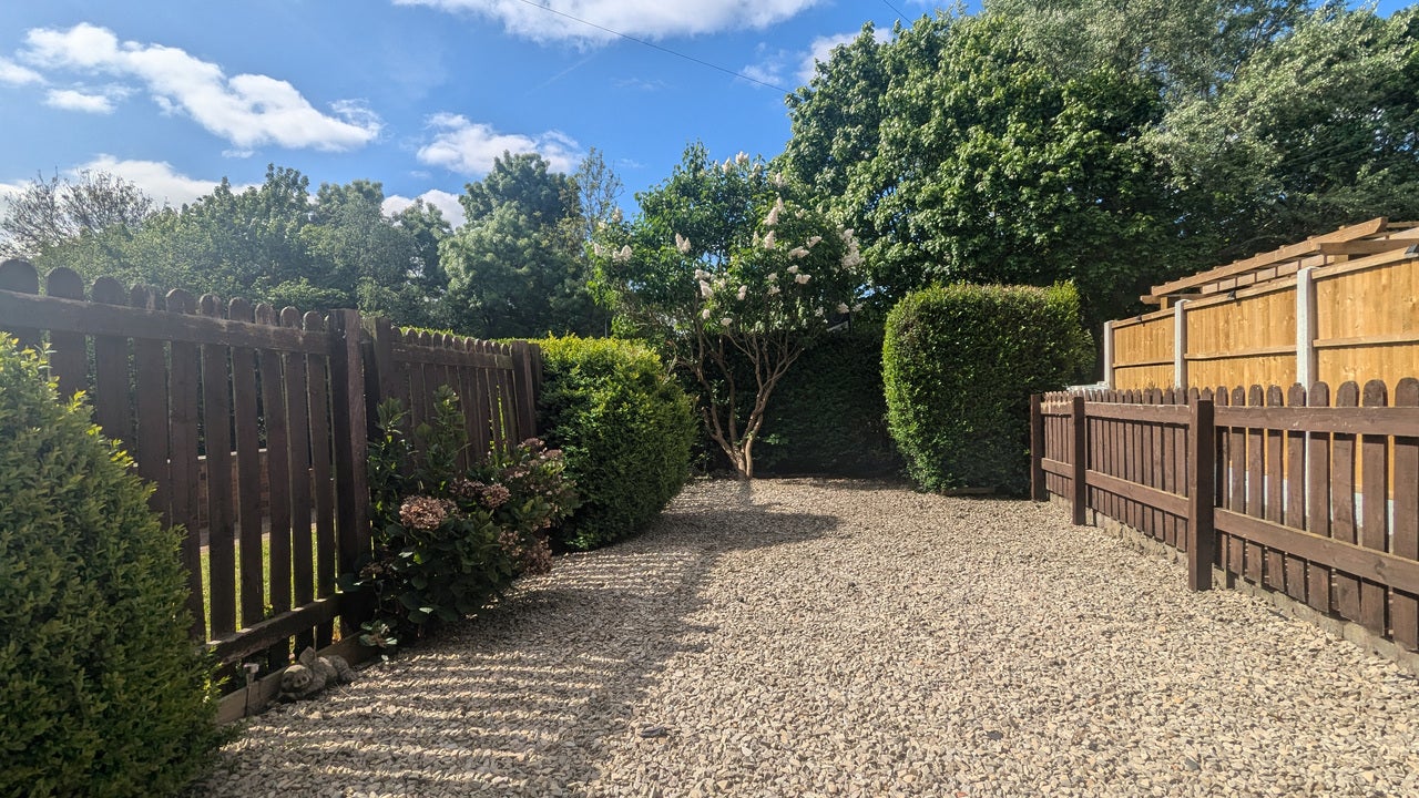House Baker Lane in Wakefield