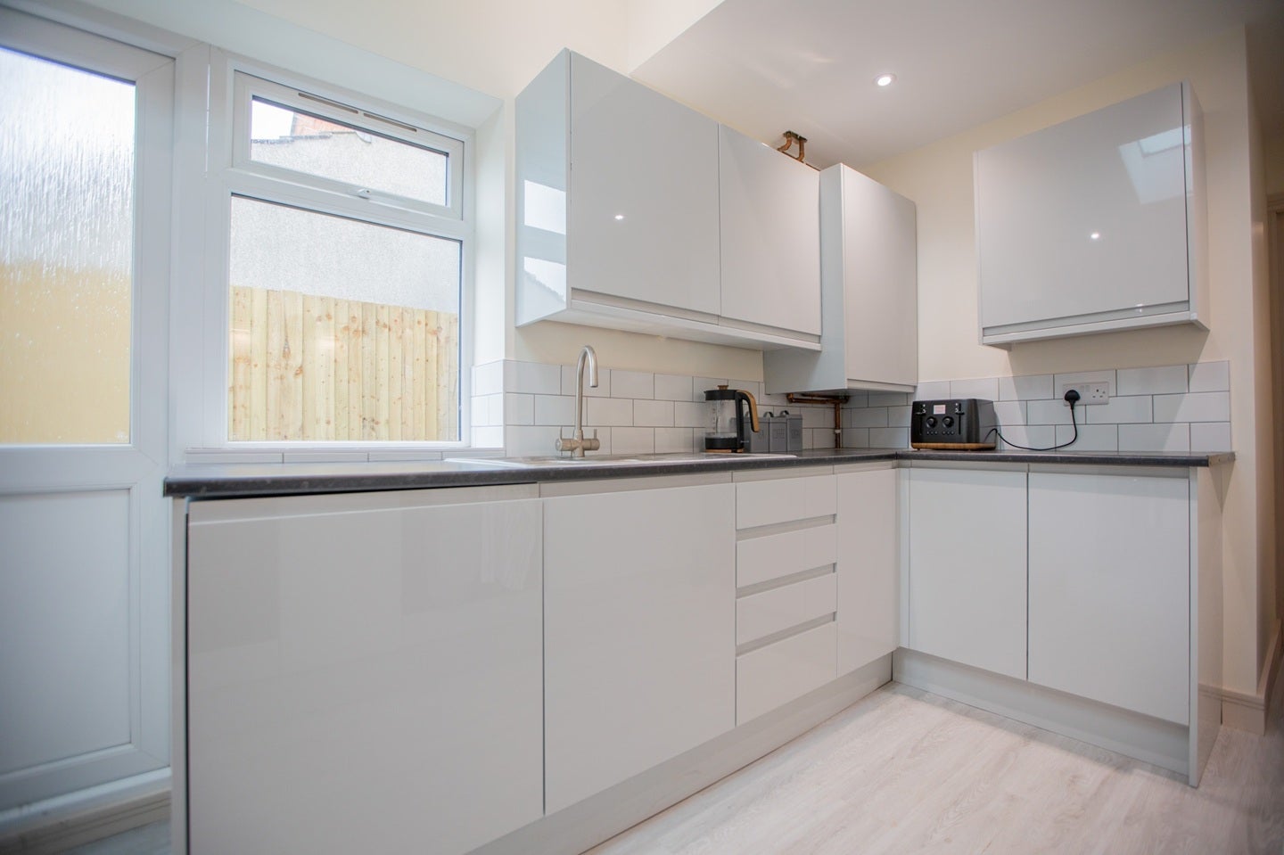 Room Barton Road in Eastleigh