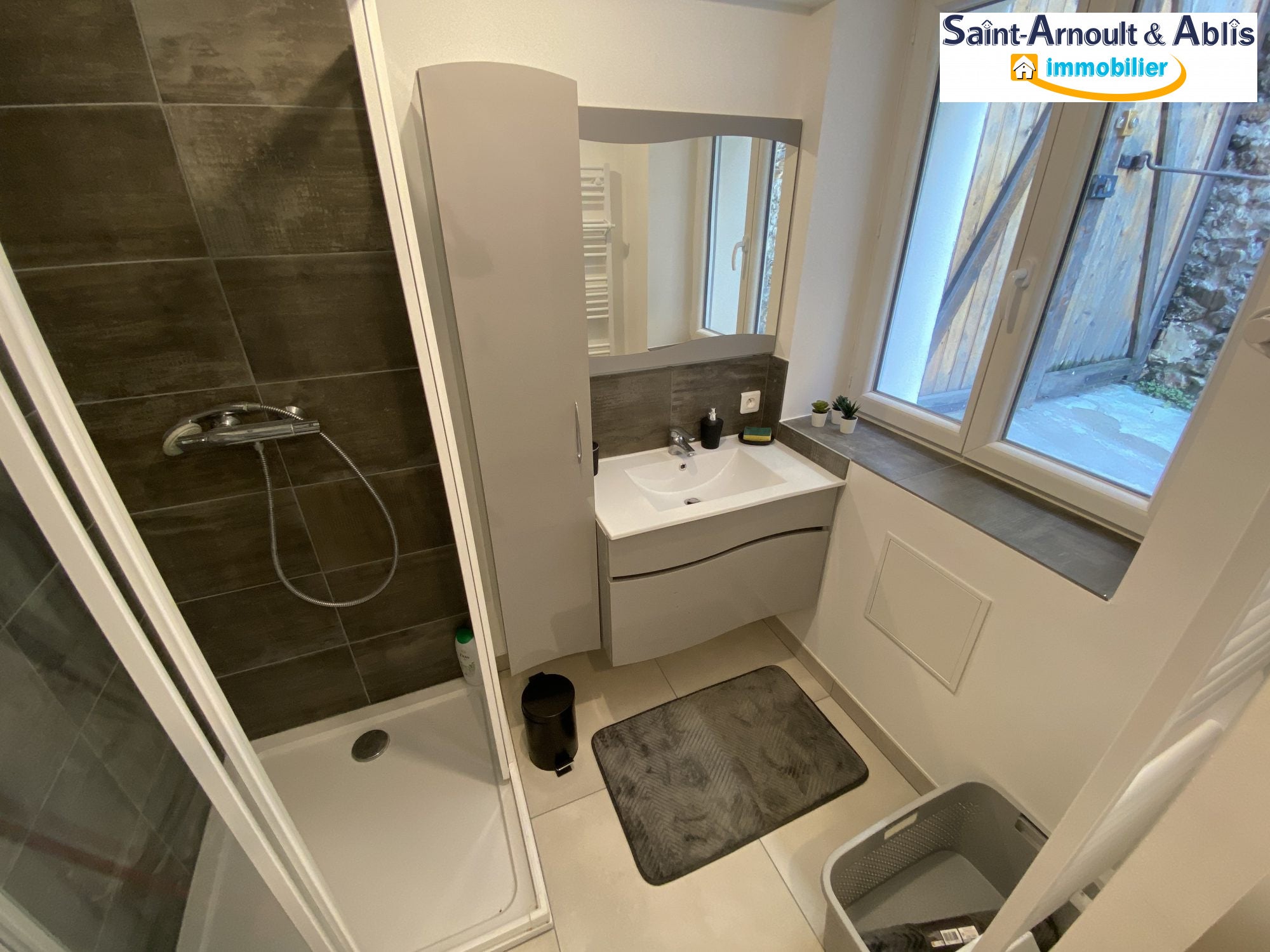 Flat Rue Charles de Gaulle in Saint-Arnoult-en-Yvelines