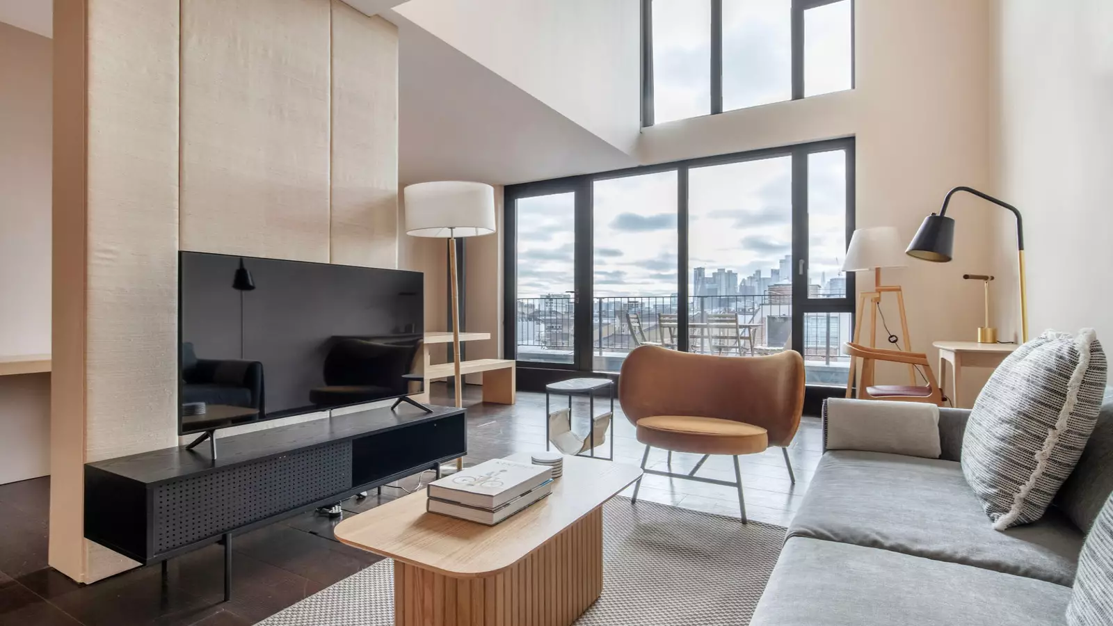 Flat De Beauvoir Crescent in Greater London