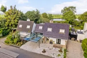 Twee-onder-één-kap te koop: Watertuin 25, Warmond