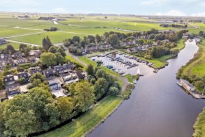 Twee-onder-één-kap te koop: Watertuin 25, Warmond