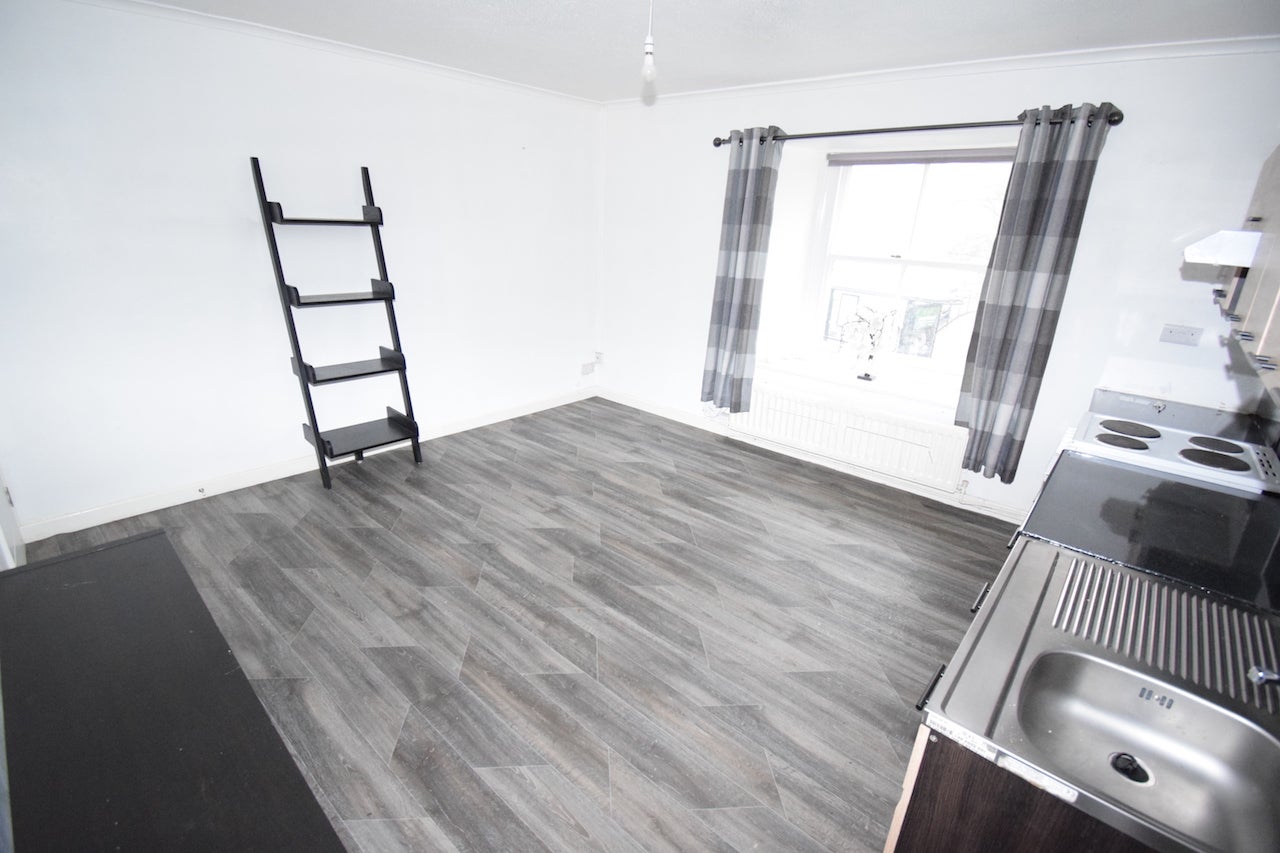 Flat North Street in Ferryhill