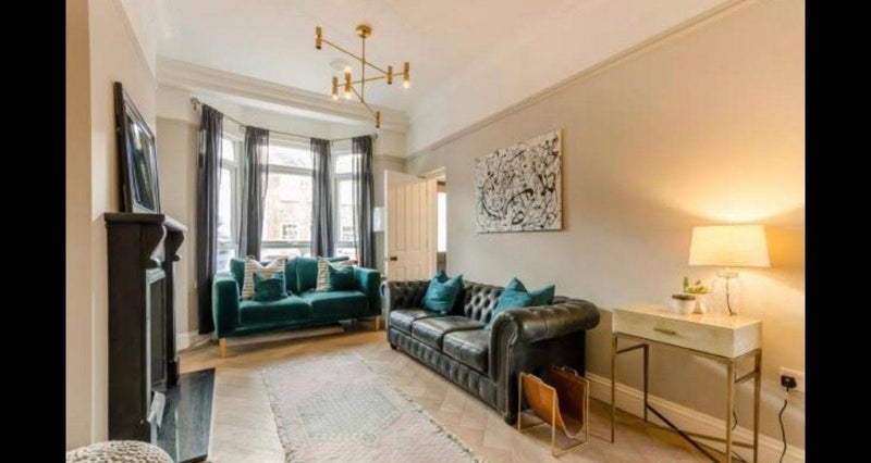 Room Surrey Road in Greater London