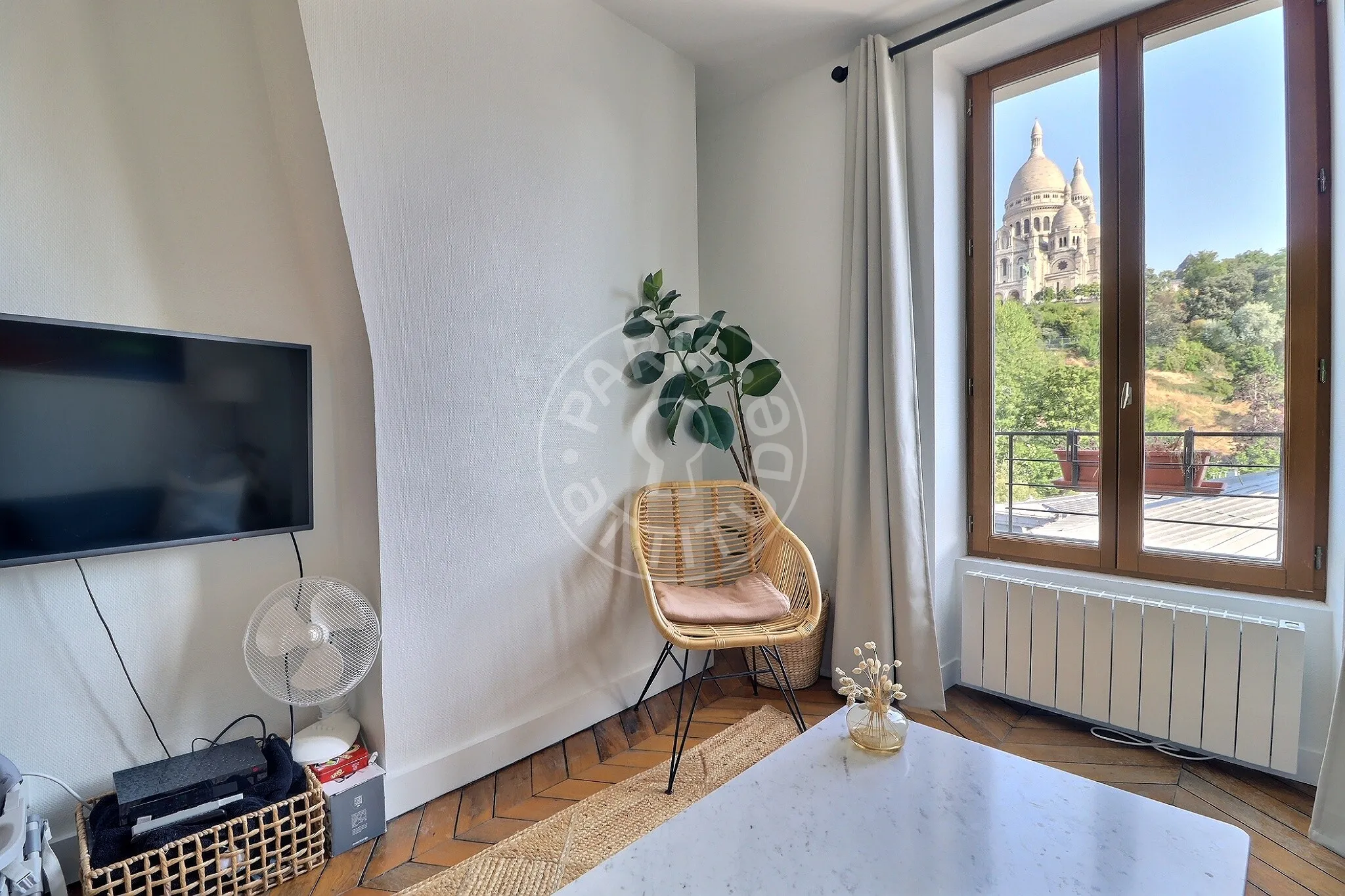 Appartement Rue Seveste à Paris