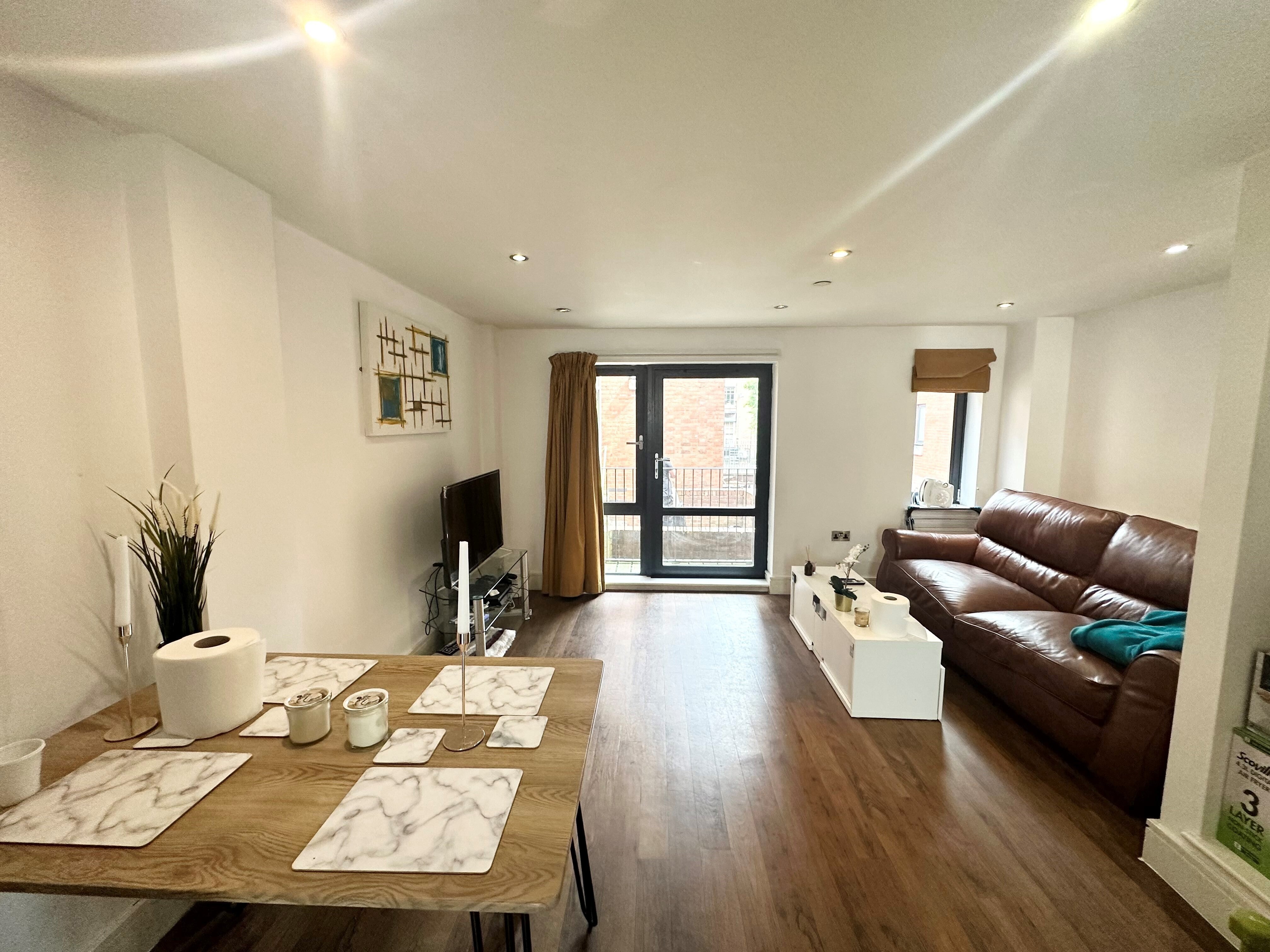 Flat The Ropewalk in Nottingham