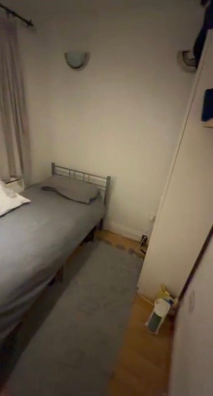 Room Long Drive in Greater London