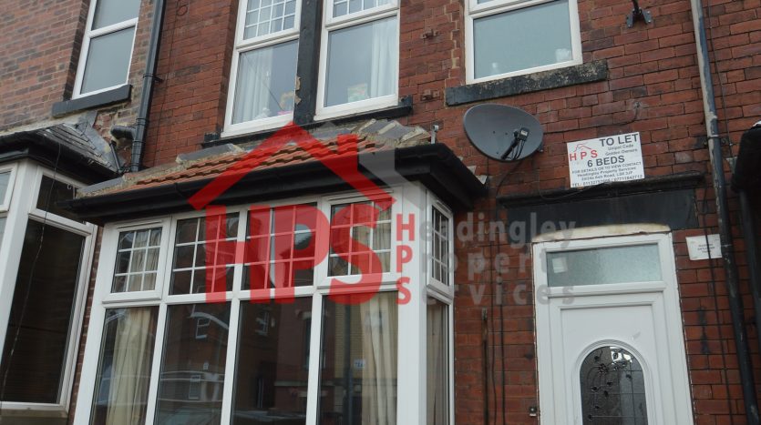 Flat Ash Road in Leeds