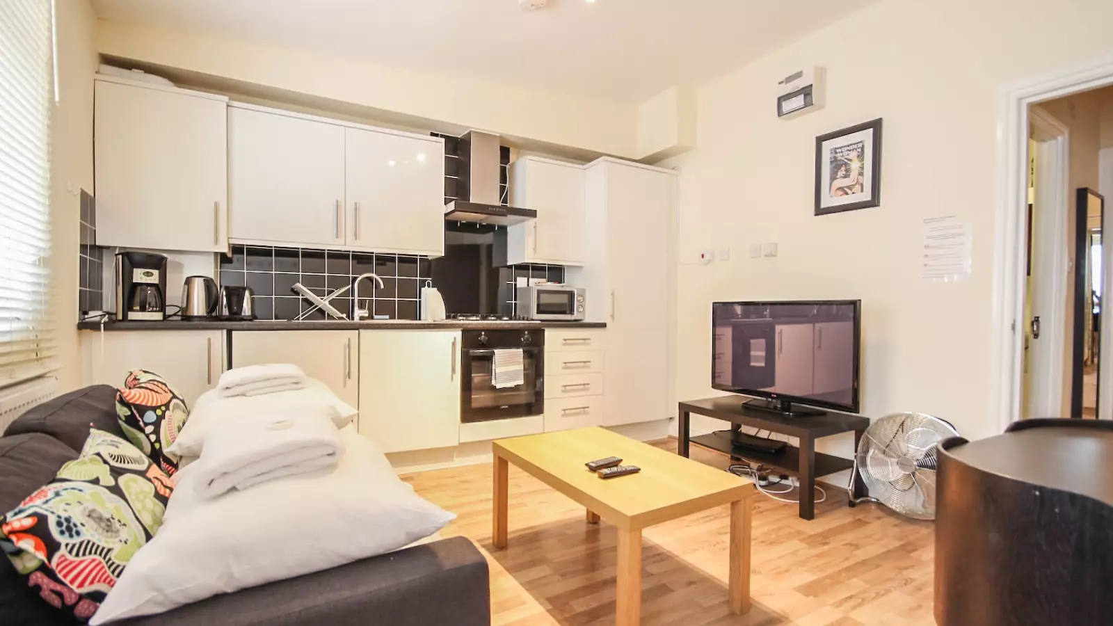 Flat Camden High Street in Greater London