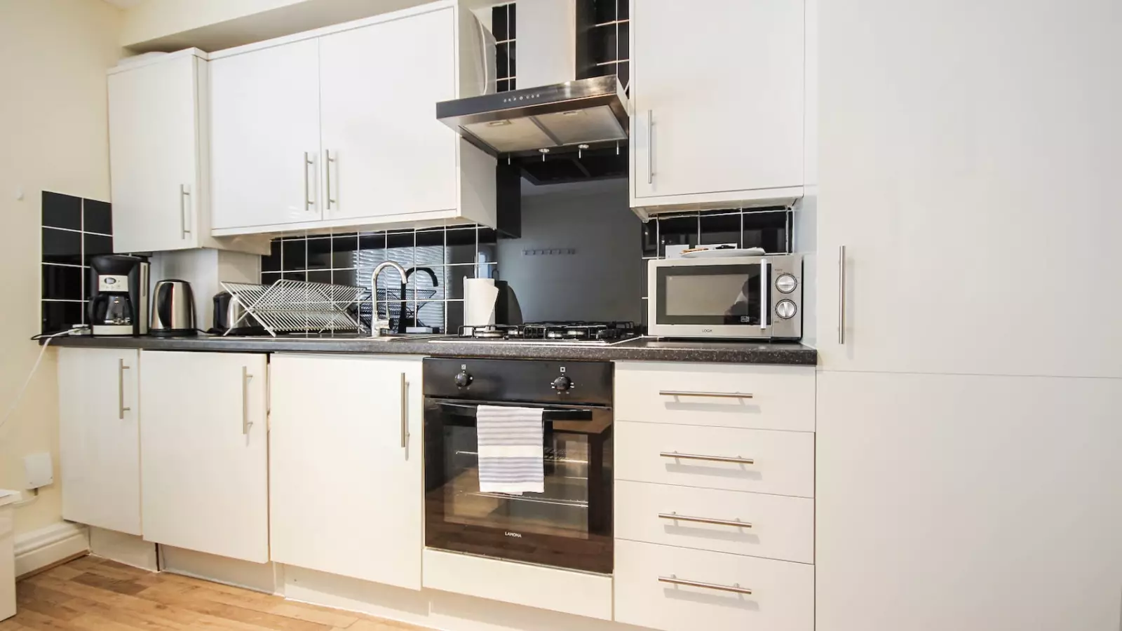 Flat Camden High Street in Greater London